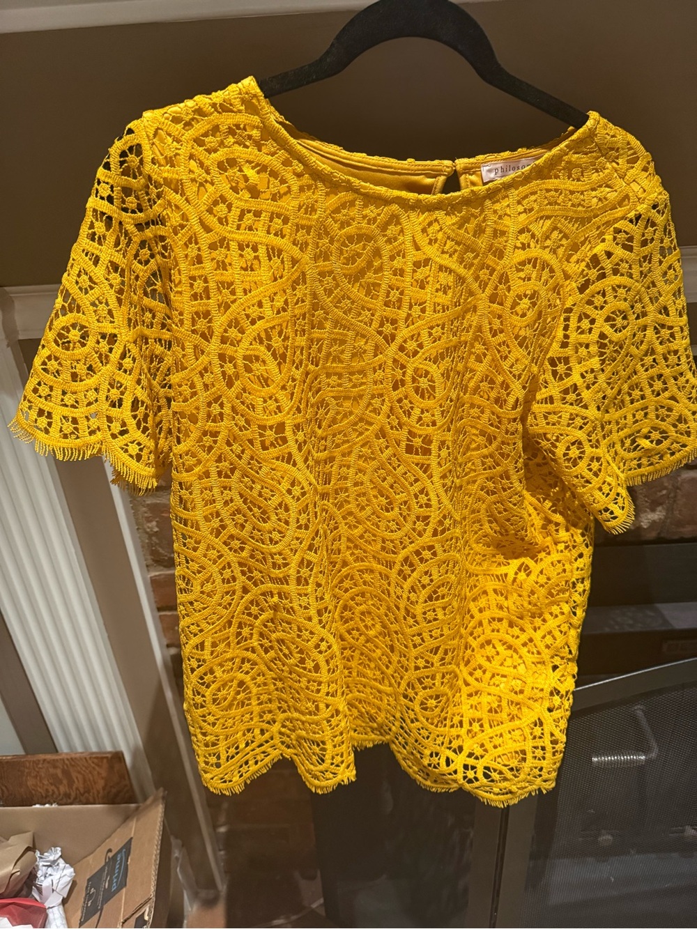 Philosophy Scalloped Boho Floral Lace Short Sleeve Blouse Medium